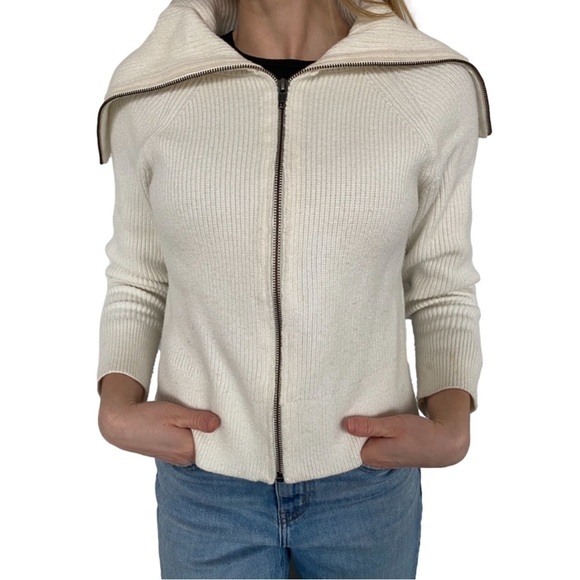 twik Women’s Simons Cream Full Zip  Turtleneck Sweater - Size XS - Picture 1 of 3